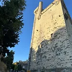 Charmante Petite Maison Avec Vue Panoramique, En Centre Historique, Proche D'avignon, Ancienne, Renovee, Climatisee, Terrasse, Parking Public Gratuit Nyaraló Villeneuve-lès-Avignon