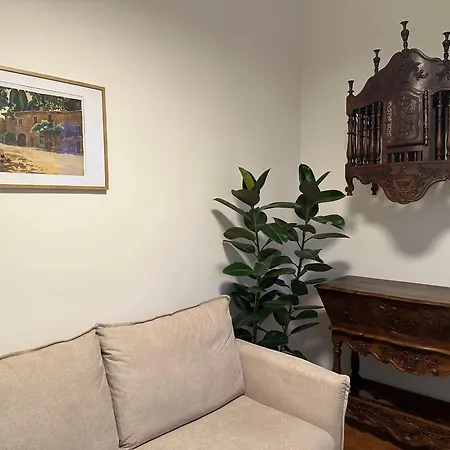 בית נופש Charmante Petite Maison Avec Vue Panoramique, En Centre Historique, Proche D'avignon, Ancienne, Renovee, Climatisee, Terrasse, Parking Public Gratuit *