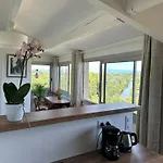 Semesterbostad Charmante Petite Maison Avec Vue Panoramique, En Centre Historique, Proche D'avignon, Ancienne, Renovee, Climatisee, Terrasse, Parking Public Gratuit Villeneuve-lès-Avignon